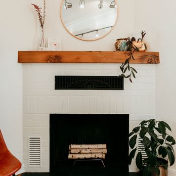 Midtown Curls - Cozy fireplace - Hair Salons Near Me - Reno, Nevada Midtown Curls - Cozy fireplace - Hair Salons Near Me - Reno, Nevada