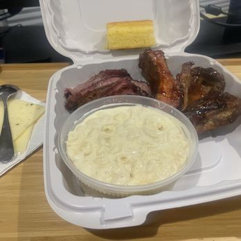 Brittons BBQ - Barbeque Near Me - Anderson, California