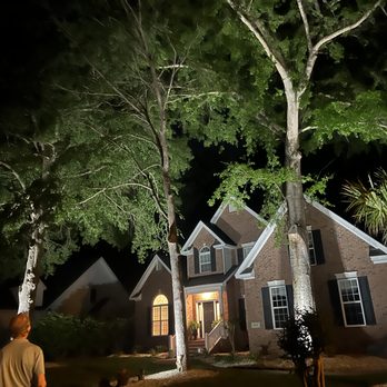Southern Sparx - Landscape lighting install on photocell - Electricians Near Me Southern Sparx - Landscape lighting install on photocell - Electricians Near Me