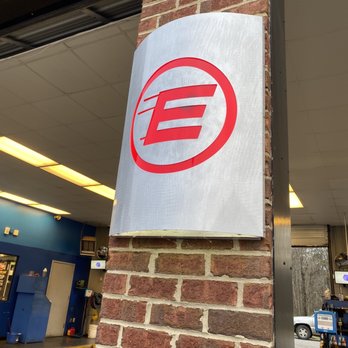Express Oil Change & Tire Engineers - Oil Change Stations Near Me - Moody, Alabama Express Oil Change & Tire Engineers - Oil Change Stations Near Me - Moody, Alabama