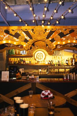 Thriller Social Club by null