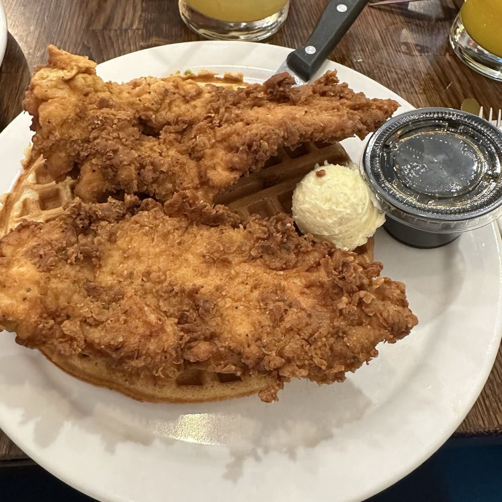 Over Easy - Surprise - Fried chicken & waffles - Breakfast & Brunch Near Me - Surprise, Arizona Over Easy - Surprise - Fried chicken & waffles - Breakfast & Brunch Near Me - Surprise, Arizona