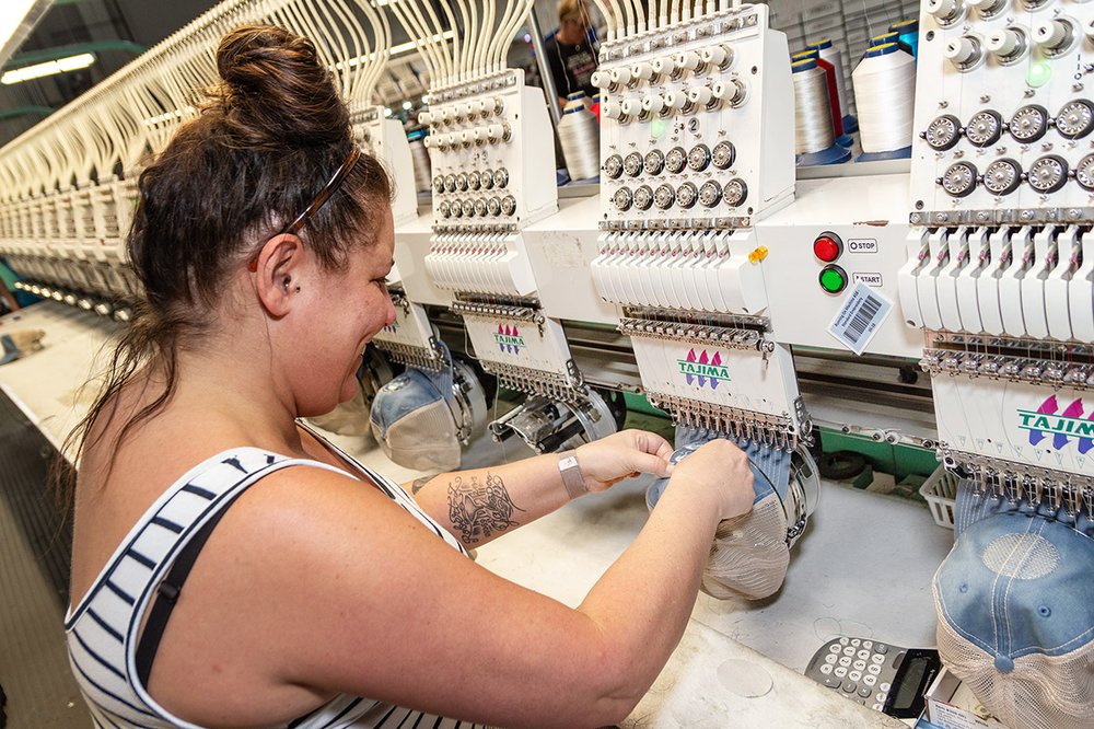 PERRIN SPORTSWEAR 5320 Rusche Dr NW, Comstock Park, Michigan Screen