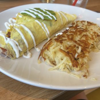 Broken Yolk Cafe - Breakfast & Brunch Near Me - Irvine, California Broken Yolk Cafe - Breakfast & Brunch Near Me - Irvine, California