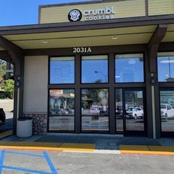 Crumbl - La Canada