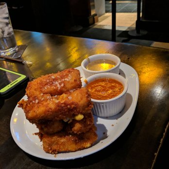 Yard House - Friend Mac and cheese - Bars Near Me - Glendale, Arizona