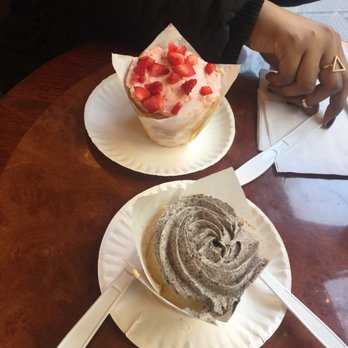 Funny Face Bakery - Strawberry and cookies and creme in vanilla cupcakes!! Delicious - Cupcakes Near Me - New York, New York Funny Face Bakery - Strawberry and cookies and creme in vanilla cupcakes!! Delicious - Cupcakes Near Me - New York, New York