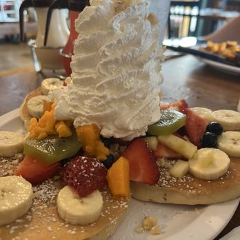 Eggs 'n Things - Macadamia Nut Pancakes - Breakfast & Brunch Near Me - Honolulu, Hawaii Eggs 'n Things - Macadamia Nut Pancakes - Breakfast & Brunch Near Me - Honolulu, Hawaii