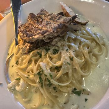 Sabatino's Italiano - Fettuccine Alfredo with Chicken - Italian Near Me - Apex, North Carolina Sabatino's Italiano - Fettuccine Alfredo with Chicken - Italian Near Me - Apex, North Carolina