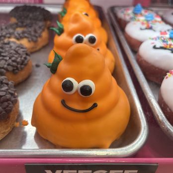 Pinkbox Doughnuts - Vegan Poo - Donuts Near Me - Primm, Nevada Pinkbox Doughnuts - Vegan Poo - Donuts Near Me - Primm, Nevada