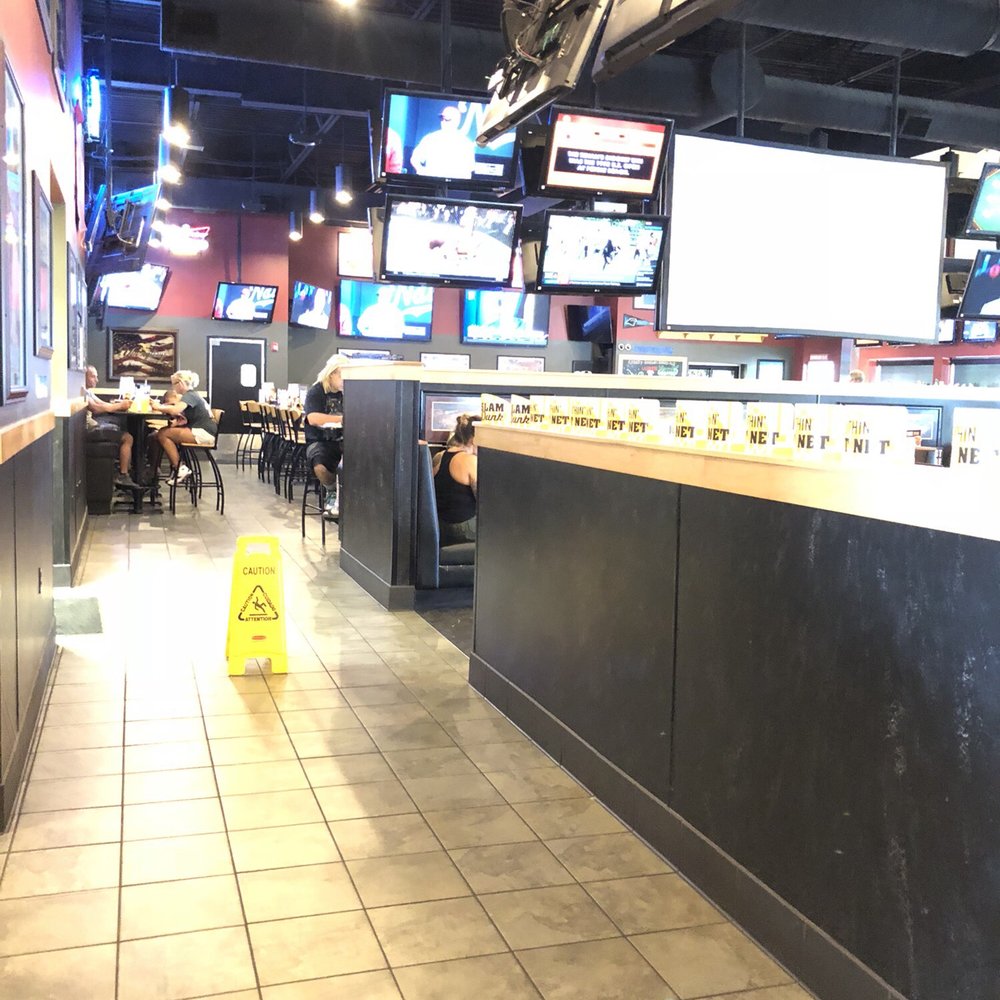 Buffalo Wild Wings - American Near Me - Jacksonville, North Carolina