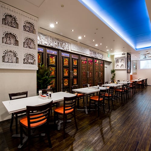 Aarti Shinsaibashi big step