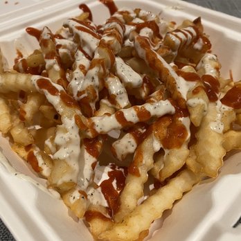 Hefty Gyros - Special Fries - Yaassssss - Food Trucks Near Me