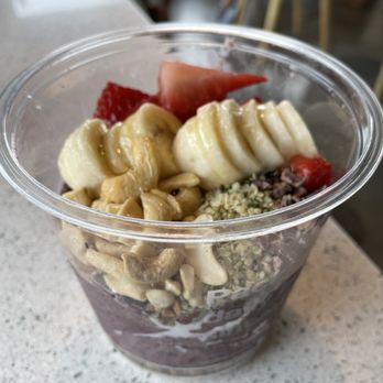Earthbar - Acai Superberry Bowl. (TikTok: @justandyvu) - Juice Bars & Smoothies Near Me - Newport Beach, California