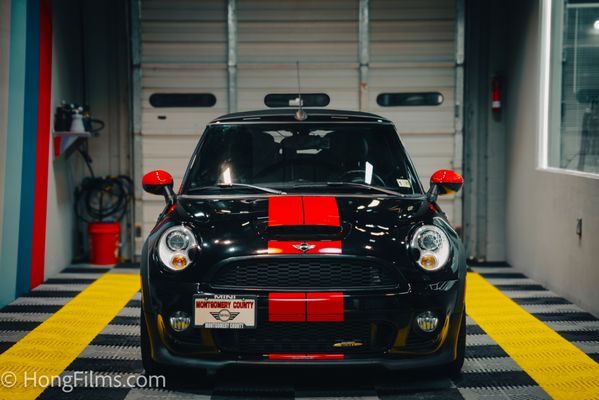 Mini Decal Installation - Customer bought a pre-owned mini cooper which original racing strips are rusted and needed to be replaced. Mini Decal Installation - Customer bought a pre-owned mini cooper which original racing strips are rusted and needed to be replaced.