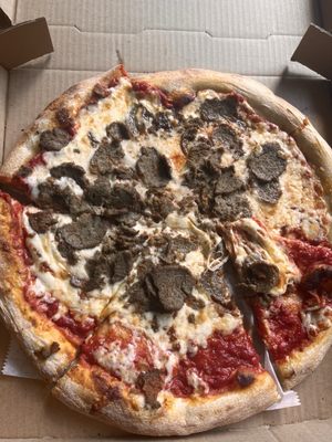 Fellini's Pizza by null