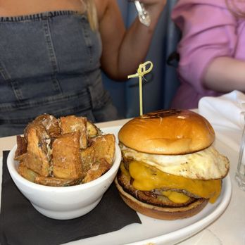 Liberty Common - Brunch Burger - Southern Near Me - Nashville, Tennessee
