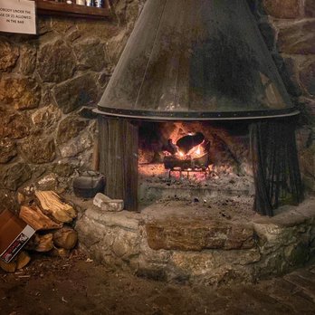 Crown Point Restaurant - Fireplace in the bar - American Near Me - Virginia City, Nevada Crown Point Restaurant - Fireplace in the bar - American Near Me - Virginia City, Nevada