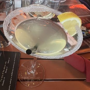 Salvatore Scallopini - Lemon drop martini - Italian Near Me - Eastpointe, Michigan Salvatore Scallopini - Lemon drop martini - Italian Near Me - Eastpointe, Michigan
