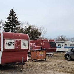 Monty's BBQ - Greatest BBQ in the state or tri state area
