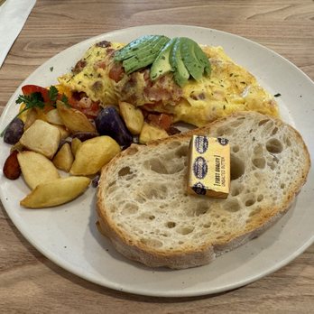 Taste & Glory - California Omelette - Breakfast & Brunch Near Me - San Mateo, California Taste & Glory - California Omelette - Breakfast & Brunch Near Me - San Mateo, California