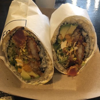 En Hakkore 2.0 - Crunch and fire sushi burrito - Asian Fusion Near Me - Chicago, Illinois En Hakkore 2.0 - Crunch and fire sushi burrito - Asian Fusion Near Me - Chicago, Illinois