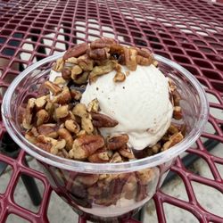 Mullens Dairy Bar - Hot Fudge Sundae with Pecans