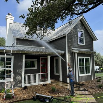 Dan Tex Cleaning Solutions - Window Washing Near Me - Austin, Texas Dan Tex Cleaning Solutions - Window Washing Near Me - Austin, Texas