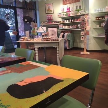 Muddy's Bake Shop - Their decor is so cute! - Bakeries Near Me - Memphis, Tennessee Muddy's Bake Shop - Their decor is so cute! - Bakeries Near Me - Memphis, Tennessee