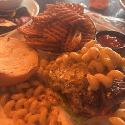 Turkey Mac & Cheese Burger Turkey Mac & Cheese Burger