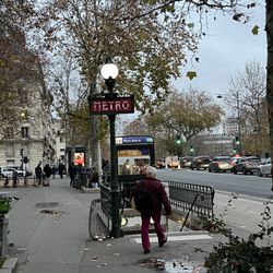 Métro Pont Marie - Entrance
