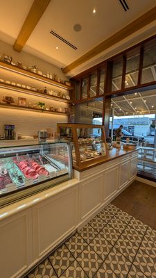 Bacio di Latte | Sawtelle, LA by null