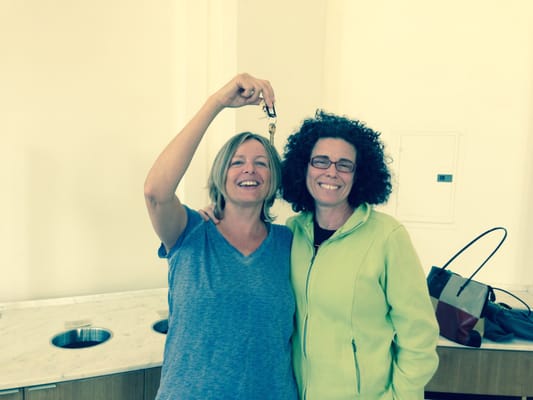 Poolside Realty by null