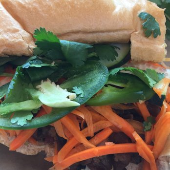 Sip Pho - Peppers come seed in which is great if you like spice but if you don't just make sure to pull like seed part out like I did. - Vietnamese Near Me - Austin, Texas Sip Pho - Peppers come seed in which is great if you like spice but if you don't just make sure to pull like seed part out like I did. - Vietnamese Near Me - Austin, Texas