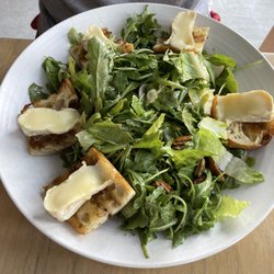 La Piazzetta - Warm apple and camembert salad