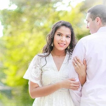 Anedny Laubscher Photography - Outdoor Engagement Session Photography Portrait - Session Photography Near Me Anedny Laubscher Photography - Outdoor Engagement Session Photography Portrait - Session Photography Near Me