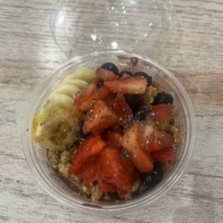 Low effort açaí bowl #2