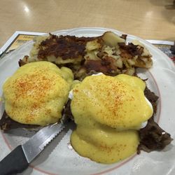 Coplay Eatery - Eggs Benedict with scrapple