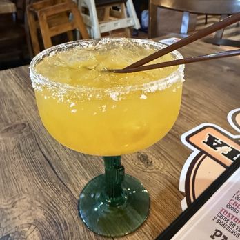 La Gloria Grill - Margarita de Maracuya - Steakhouses Near Me - Kissimmee, Florida