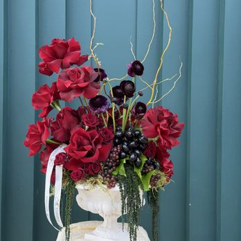 Khatalina - Red, refined, unforgettable. - Floral Designers Near Me - La Crescenta-Montrose, California Khatalina - Red, refined, unforgettable. - Floral Designers Near Me - La Crescenta-Montrose, California