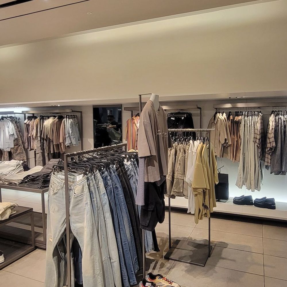 Zara Store W Arrowhead Towne Center, Glendale, AZ 85308 - Last Updated  January 2026 - Yelp, image size:1000x1000