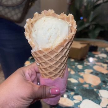 Sampaguita - Keso Guava Cheesecake - Ice Cream & Frozen Yogurt Near Me - Orlando, Florida Sampaguita - Keso Guava Cheesecake - Ice Cream & Frozen Yogurt Near Me - Orlando, Florida