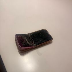 Metropolitan - A broken phone