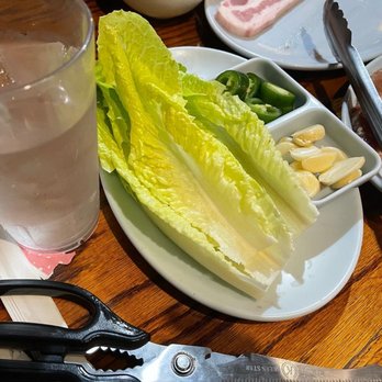 Sam Won Garden Restaurant - Lettuce to make wraps and the always necessary scissors - Korean Near Me - Jacksonville, Florida Sam Won Garden Restaurant - Lettuce to make wraps and the always necessary scissors - Korean Near Me - Jacksonville, Florida
