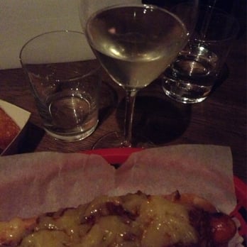 Bubbledogs - sloppy joe dog & prosecco (2013) - Hot Dogs Near Me - London, XGL Bubbledogs - sloppy joe dog & prosecco (2013) - Hot Dogs Near Me - London, XGL