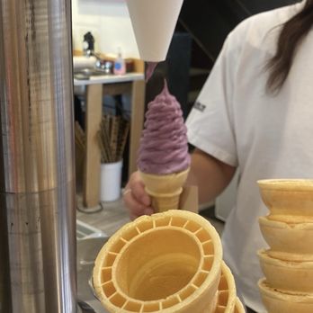 Sugar Shack - Ice Cream & Frozen Yogurt Near Me - Revelstoke, British Columbia