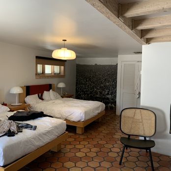 El Rey Court - 2 Queen Bedroom - Hotels Near Me - Santa Fe, New Mexico
