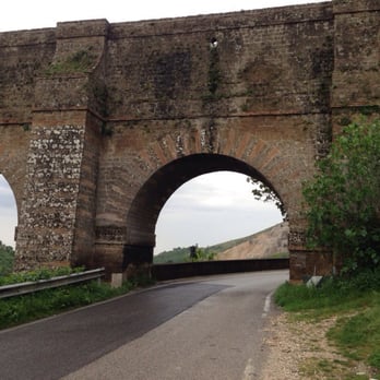 Ponti della Valle - Landmarks & Historical Buildings Near Me - Valle di Maddaloni, CE