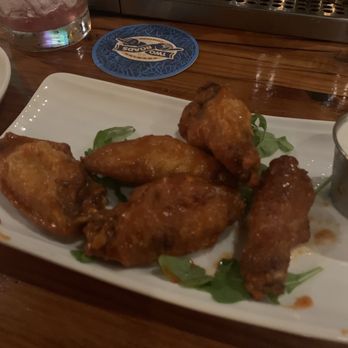 Craft Kitchen and Bar - Happy hour Siracha Butter Wings - Cocktail Bars Near Me - Danbury, Connecticut Craft Kitchen and Bar - Happy hour Siracha Butter Wings - Cocktail Bars Near Me - Danbury, Connecticut