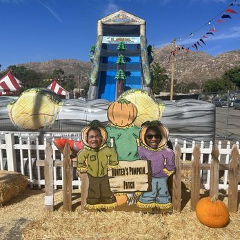 Hunter's Pumpkin Patch - Photo opportunity with the pumpkin face - Pumpkin Patches Near Me - Moreno Valley, California Hunter's Pumpkin Patch - Photo opportunity with the pumpkin face - Pumpkin Patches Near Me - Moreno Valley, California